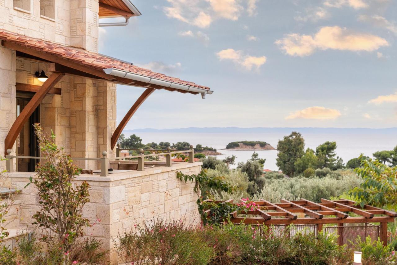 Kastri Elia Suites Nikiti  Ngoại thất bức ảnh