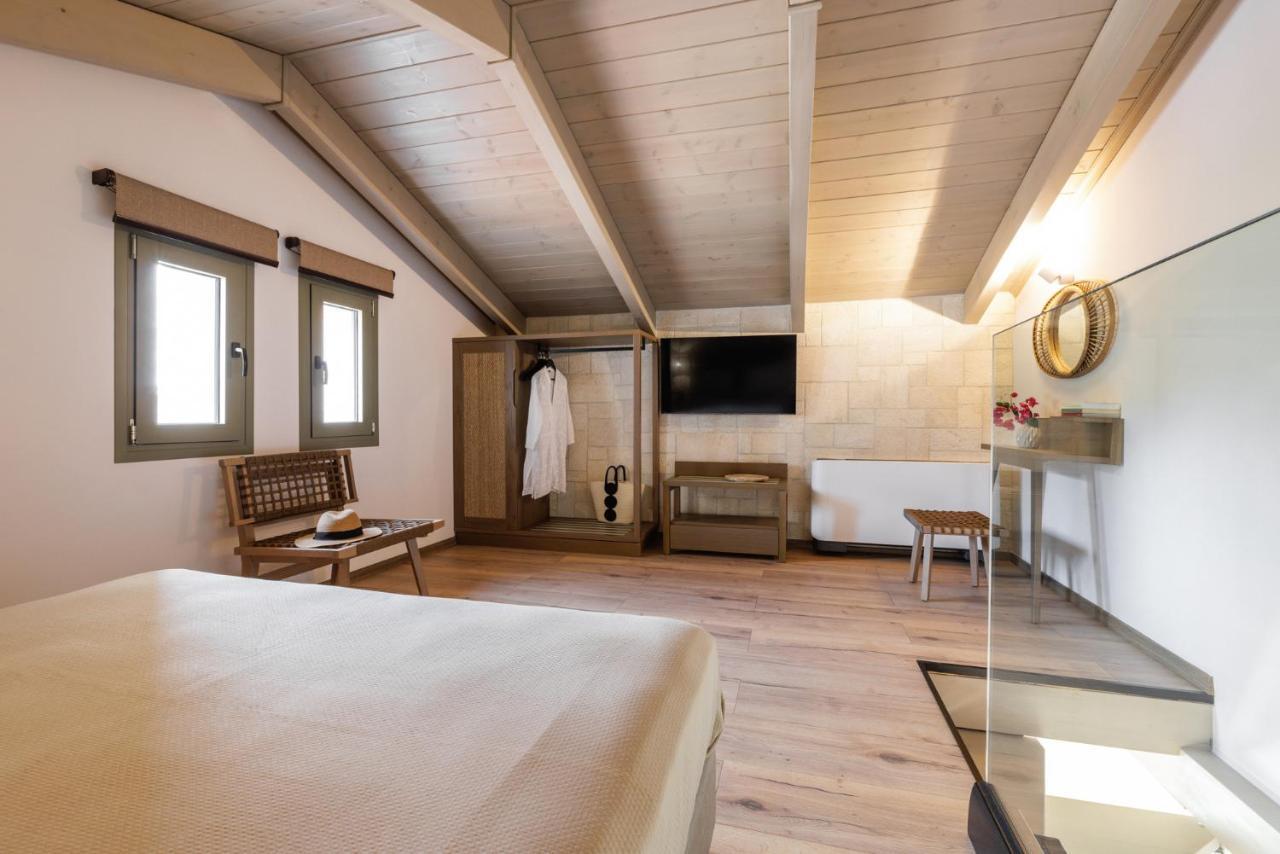 Kastri Elia Suites Nikiti  Ngoại thất bức ảnh